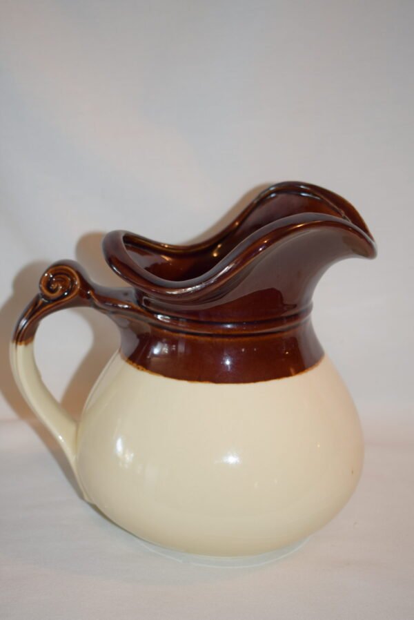 Vintage McCoy Large Farmhouse Pitcher Brown and Cream Ruffle Rim 7515 READ - Image 4