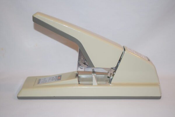 Maxco HD-3DF Flat Clinch Stapler