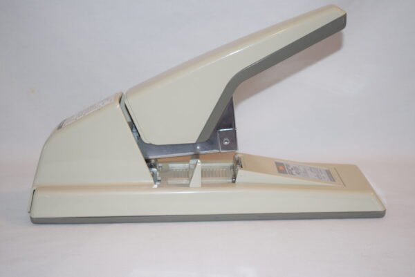 Maxco HD-3DF Flat Clinch Stapler - Image 2