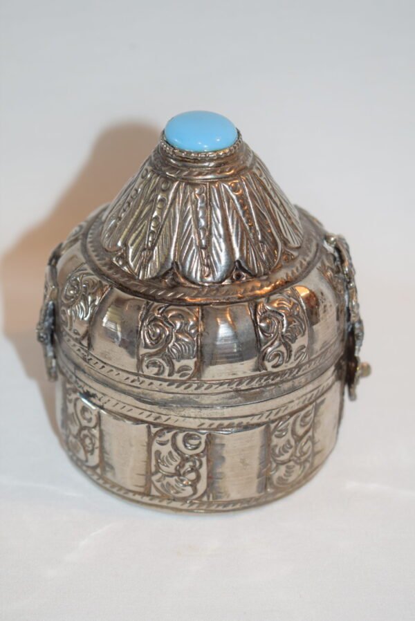 Vintage Ornate Hinged Silvertone Blue Stone Round Trinket Box - Image 4