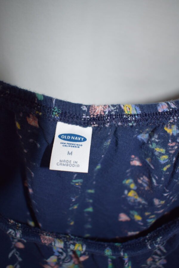 Old Navy Swing Off The Shoulder Sleeveless Navy Print Floral Shirt Blouse Size M - Image 3