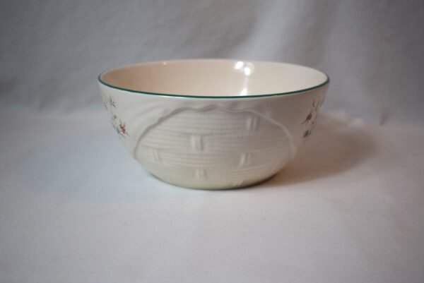 Vintage Pfaltzgraff Winterberry Embossed Basket Serving Bowl - Image 4