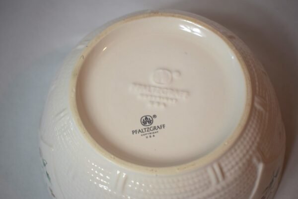 Vintage Pfaltzgraff Winterberry Embossed Basket Serving Bowl - Image 5