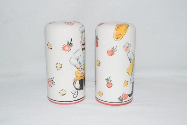 VTG Pair Large Pizza Chef Shakers With Stoppers Salt Pepper Parmesan Cheese EUC - Image 4