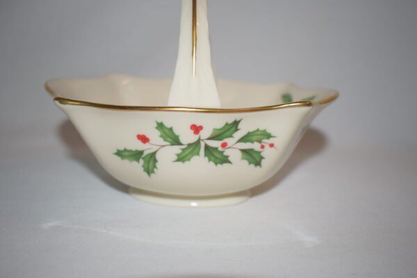 Lenox Porcelain Holiday Holly and Berries Basket with 24K Gold Trim Christmas - Image 3