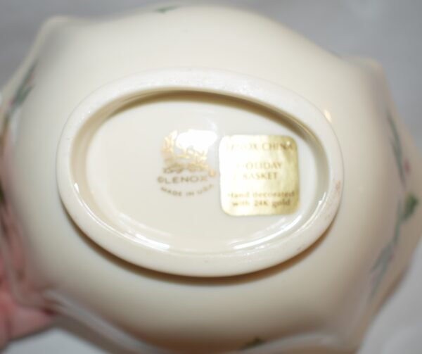 Lenox Porcelain Holiday Holly and Berries Basket with 24K Gold Trim Christmas - Image 5