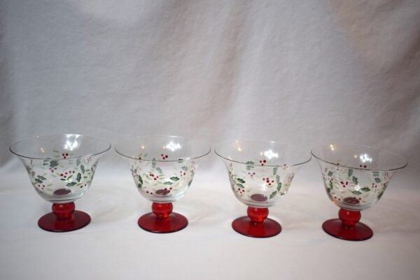Vintage Set of 4 Pfaltzgraff Hand Painted Winterberry Footed Dessert Bowls