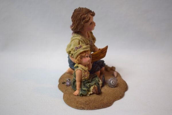 1999 Boyds Collection The Home Again Series #14 Lucinda... By The Sea Figure - Image 2