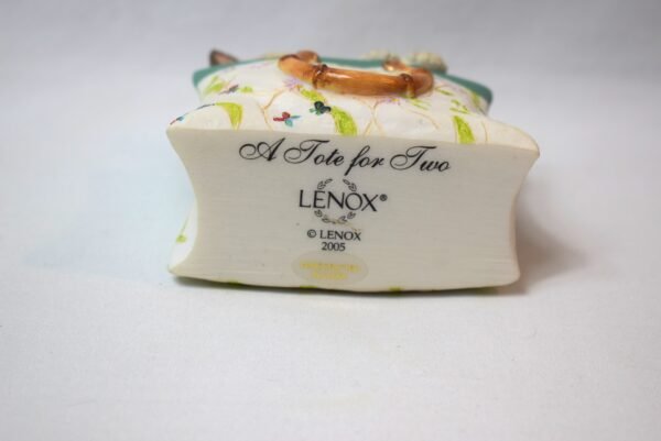 2005 Lenox  A Tote For Two Kitty Cats Kittens Figurine - Image 5