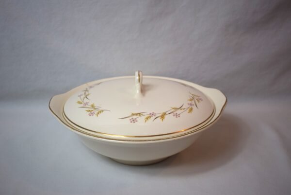 Vintage Universal Ballerina Harvest Covered Casserole Dish with Lid