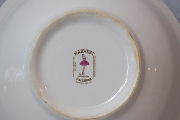 Vintage Universal Ballerina Harvest Covered Casserole Dish with Lid - Image 6