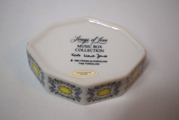 Vintage 1983 Franklin Porcelain Kate Lloyd Jones Night And Day Music Box - Image 3