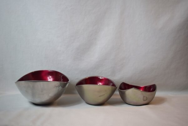 Set of 3 Vintage Metal and Red Enamel Bowls Set of 3 - Image 4
