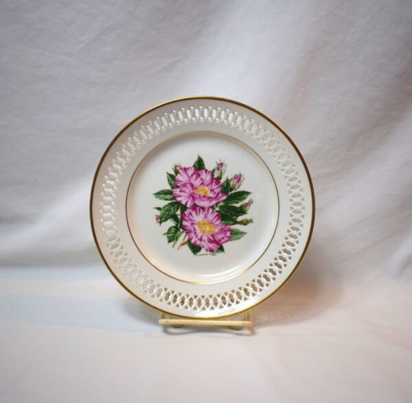 Vintage 1979 Danbury Mint 12 Roses Plate Rosa Mundi Rose