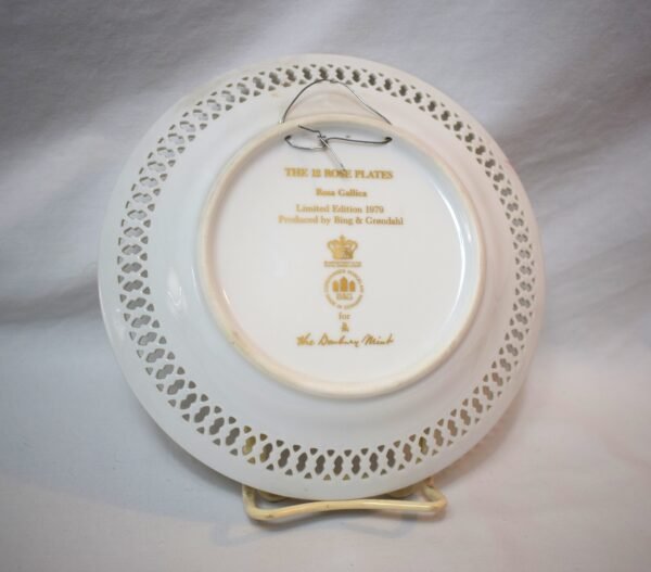 Vintage 1979 Danbury Mint 12 Roses Plate Rosa Gallica Rose - Image 2
