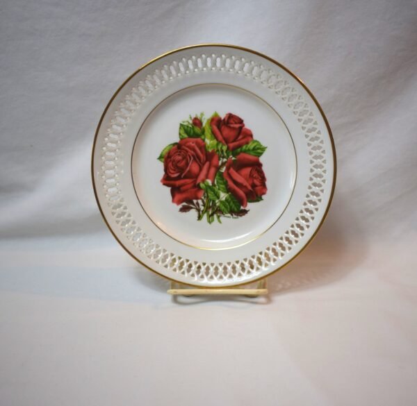 Vintage 1979 Danbury Mint 12 Roses Plate Mirandy Rose