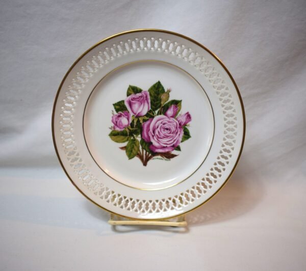 Vintage 1979 Danbury Mint 12 Roses Plate Angel Face Rose