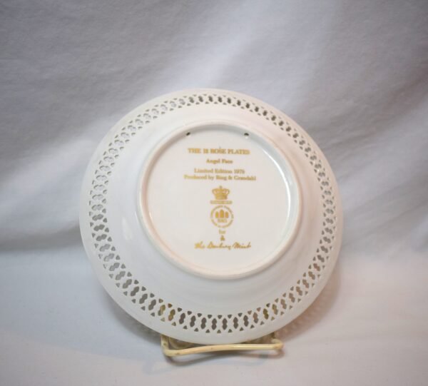 Vintage 1979 Danbury Mint 12 Roses Plate Angel Face Rose - Image 2