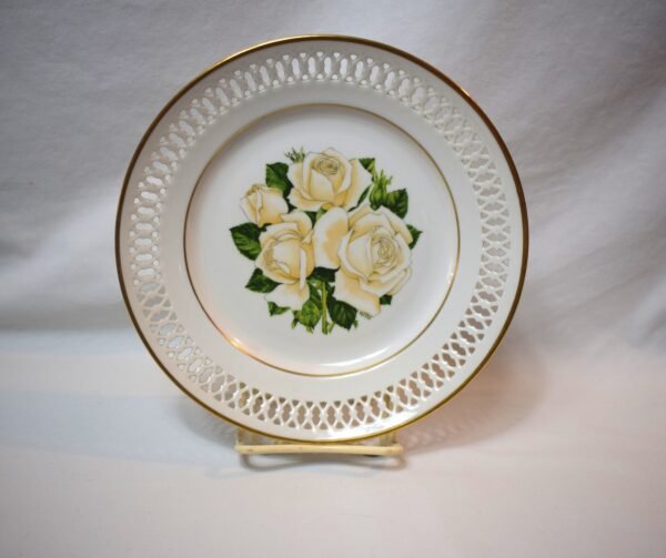 Vintage 1979 Danbury Mint 12 Roses Plate John F Kennedy Rose