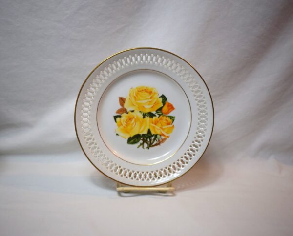 Vintage Danbury Mint 12 Roses Collector Plate  Peace Rose