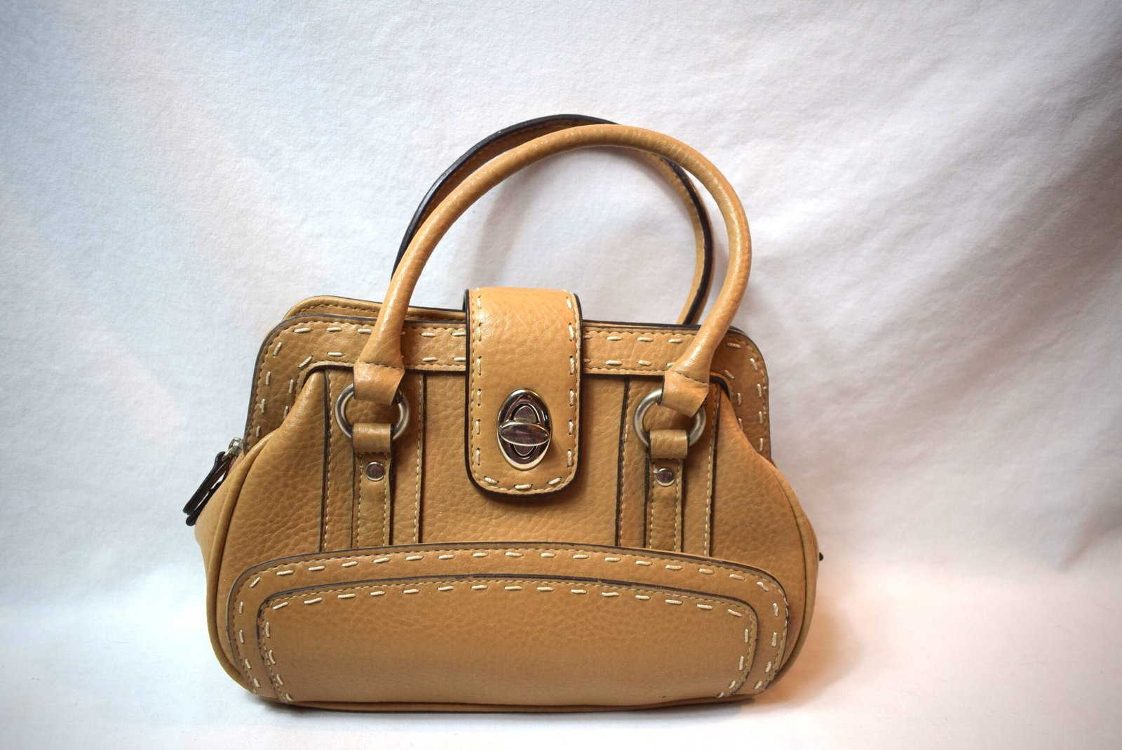 Vintage Beige Vinyl Top Handle Purse Handbag 7 x 10 Inches