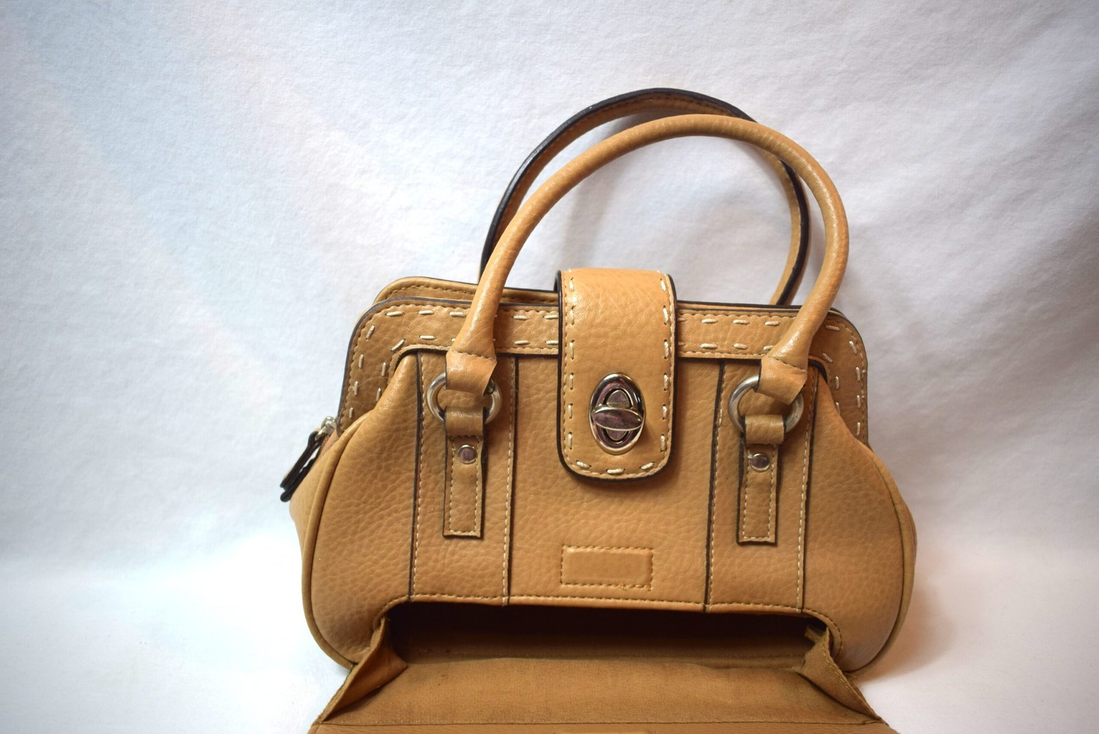 Vintage Beige Vinyl Top Handle Purse Handbag 7 x 10 Inches - Image 2