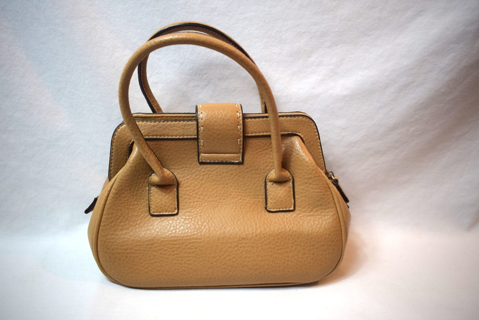 Vintage Beige Vinyl Top Handle Purse Handbag 7 x 10 Inches - Image 3