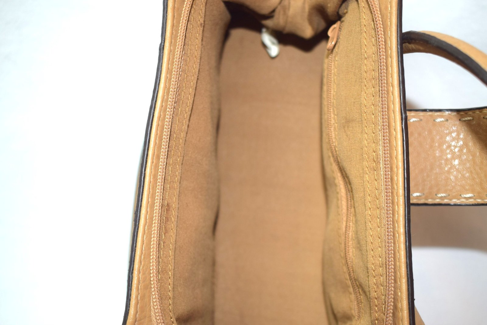 Vintage Beige Vinyl Top Handle Purse Handbag 7 x 10 Inches - Image 4