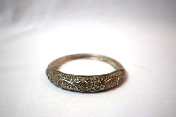 Vintage Silver Tone Dots and Swirls Bangle Magnetic Bracelet - Image 3