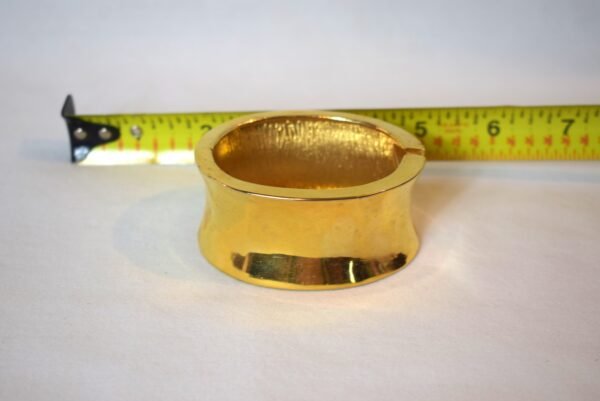 Vintage Gold Tone Wide Bangle Hinged Bracelet - Image 4