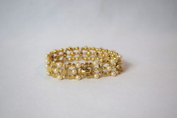 Vintage D'Orlan Jewelry Faux Pearl and Gold Tone Fashion Bracelet - Image 4