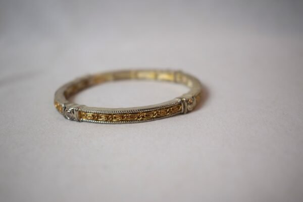 SilverTone Ornate Design  GoldTone Wire Stretch Bangle Bracelet