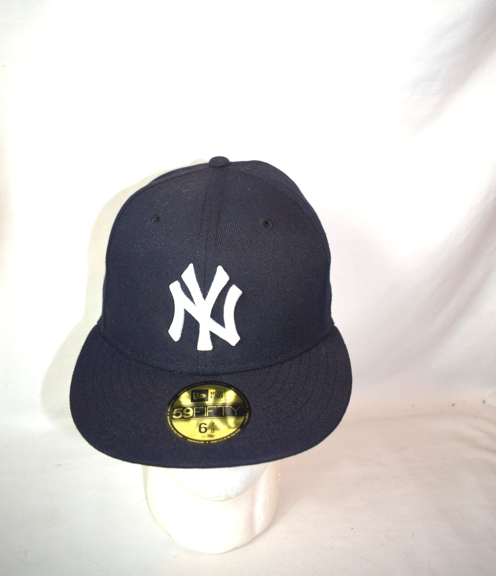 New Era New York Yankees Black Authentic Collection 59Fifty Fitted Hat