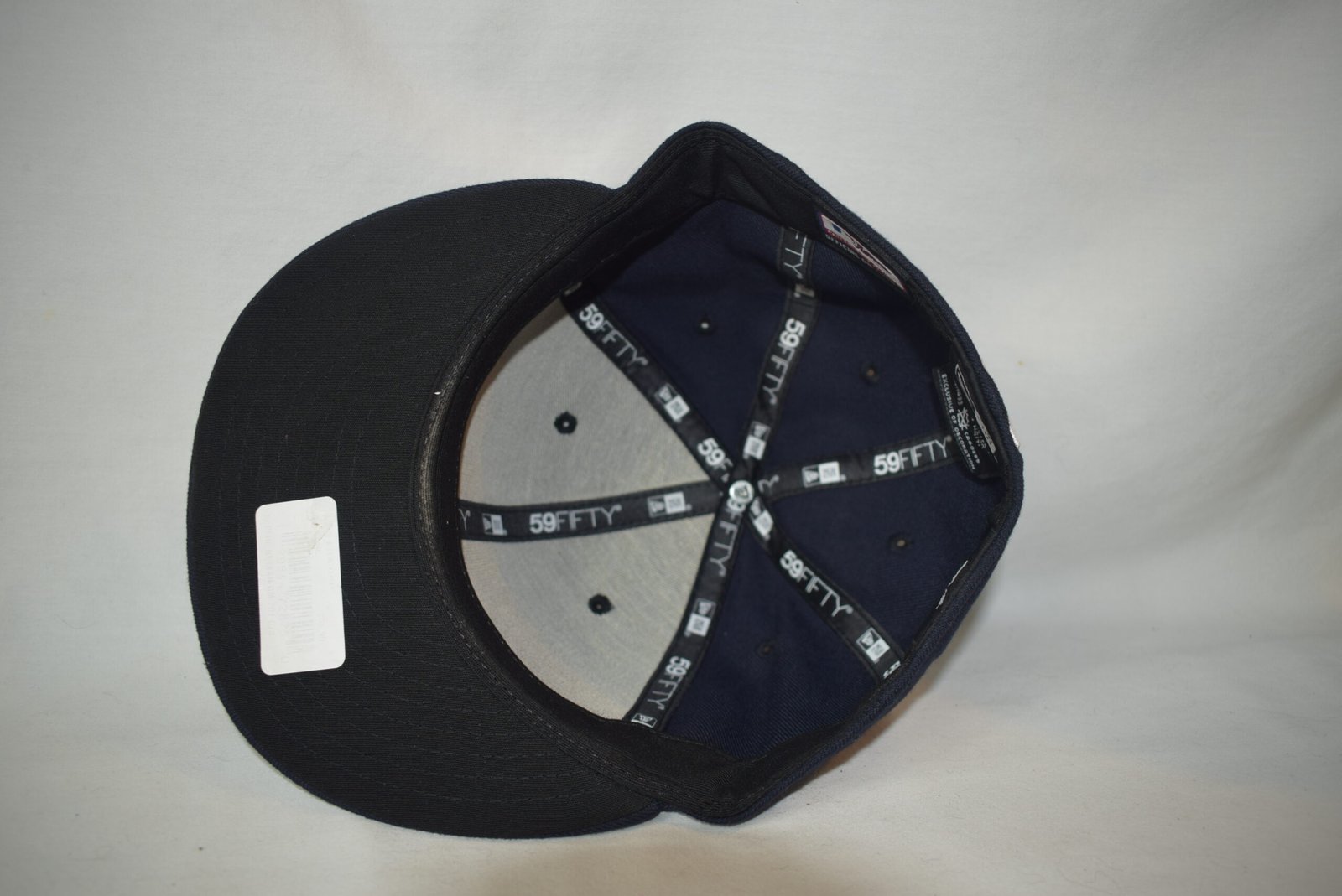 New Era New York Yankees Black Authentic Collection 59Fifty Fitted Hat - Image 5