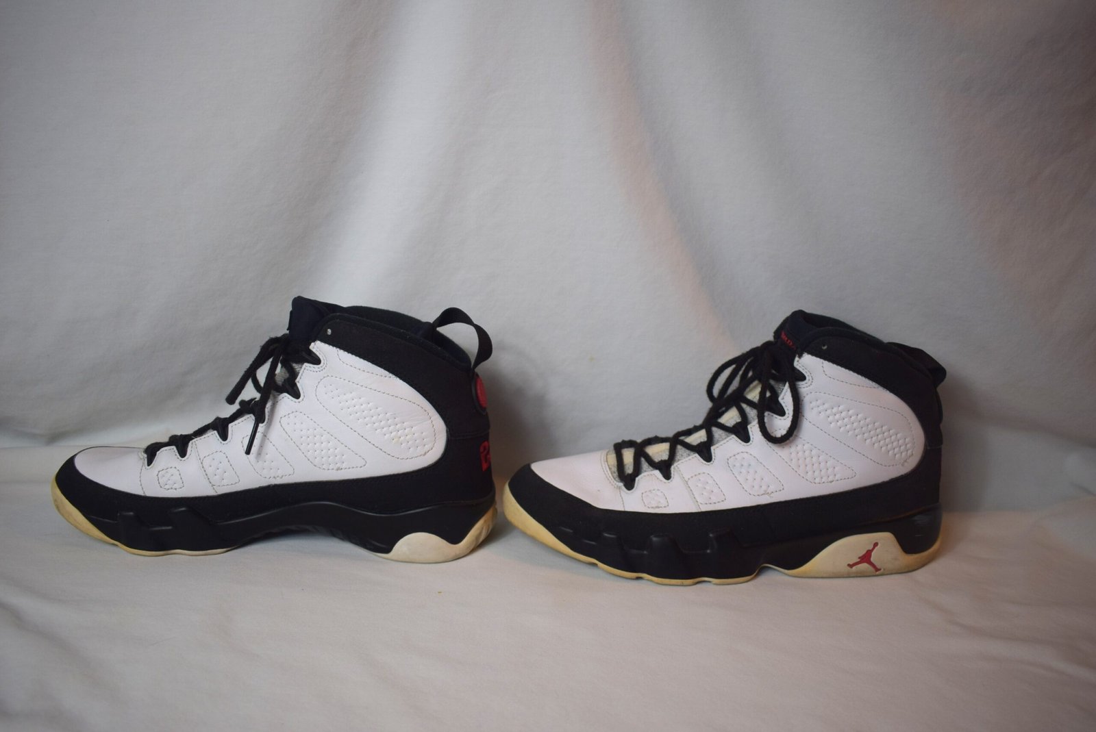 Nike Air Jordan 9 White and Black Sneakers Size 11 Pre-Owned No Box - Image 2