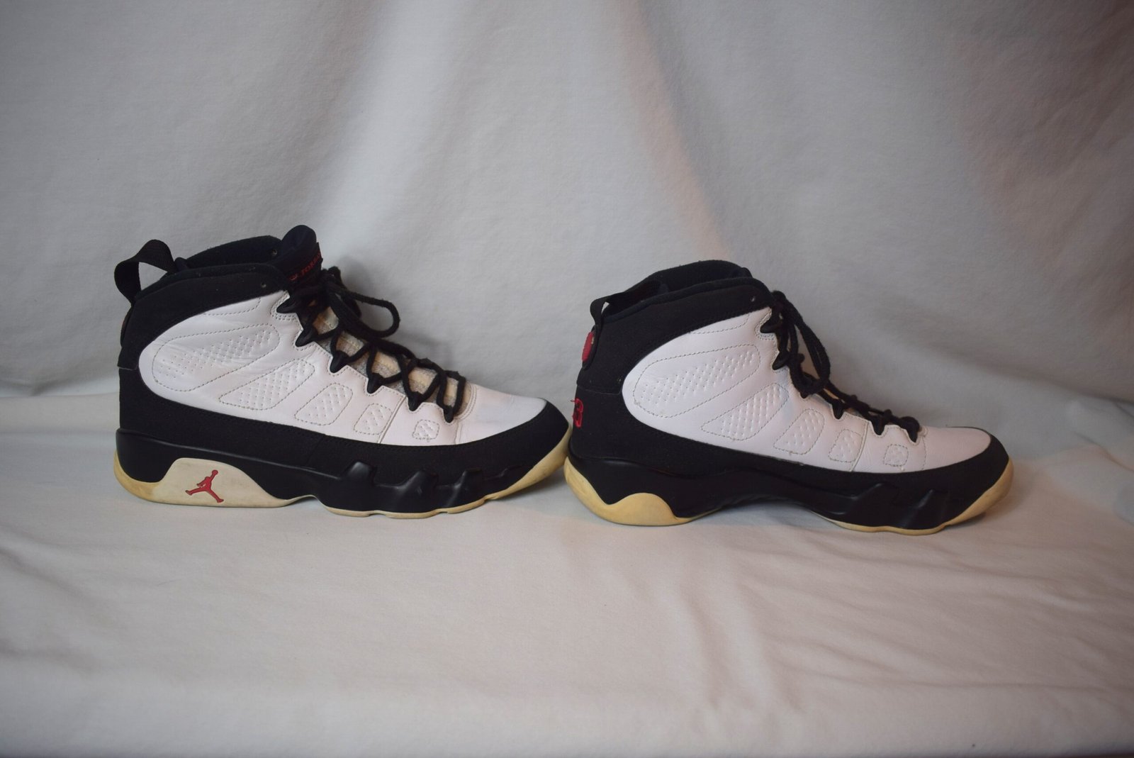 Nike Air Jordan 9 White and Black Sneakers Size 11 Pre-Owned No Box - Image 3